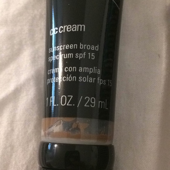 MARY KAY cc cream - Picture 4 of 4